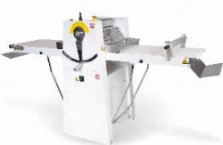 Тестораскатка Panero Pm 500-700 – купить в RuOborudovanie.ru с доставкой до двери Купить тестораскатка panero pm 500-700 – цена от завода, доставка до двери | RuOborudovanie.ru